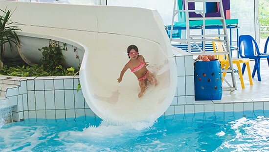 Toboggan intérieur - centre aquatique Châtelaillon-Plage